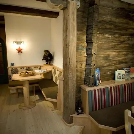 Birnbaumer Apartment