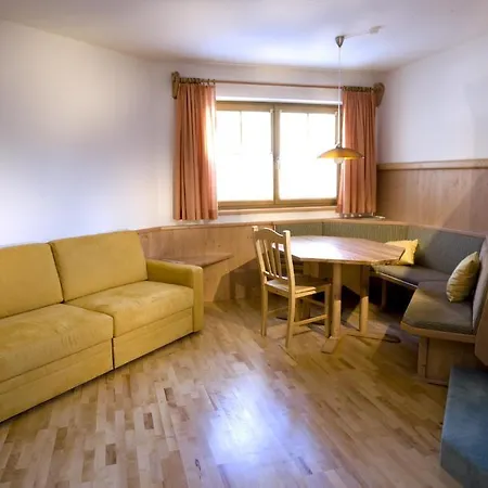 Birnbaumer Apartment